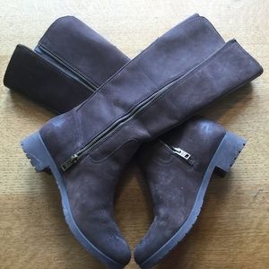 brown boots